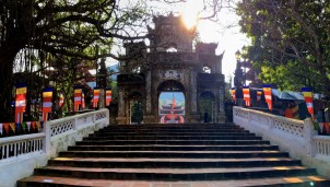 Du lịch tâm linh: Khám phá Chùa Hương - "Nam Thiên đệ nhất động" Du lịch tâm linh: Khám phá Chùa Hương - "Nam Thiên đệ nhất động"