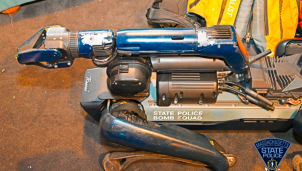 Chó robot bị bắn khi làm nhiệm vụ