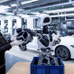 Robot hình người được đưa vào sản xuất xe Mercedes-Benz